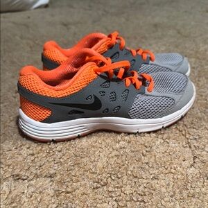 Nike Kids Gray and Orange Running Shoes size 3 youth